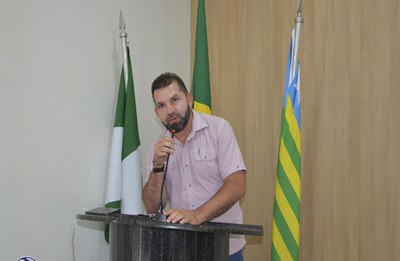 Requerimento do vereador Alex dispõe sobre castração de animais no âmbito do município de Jacobina do Piauí